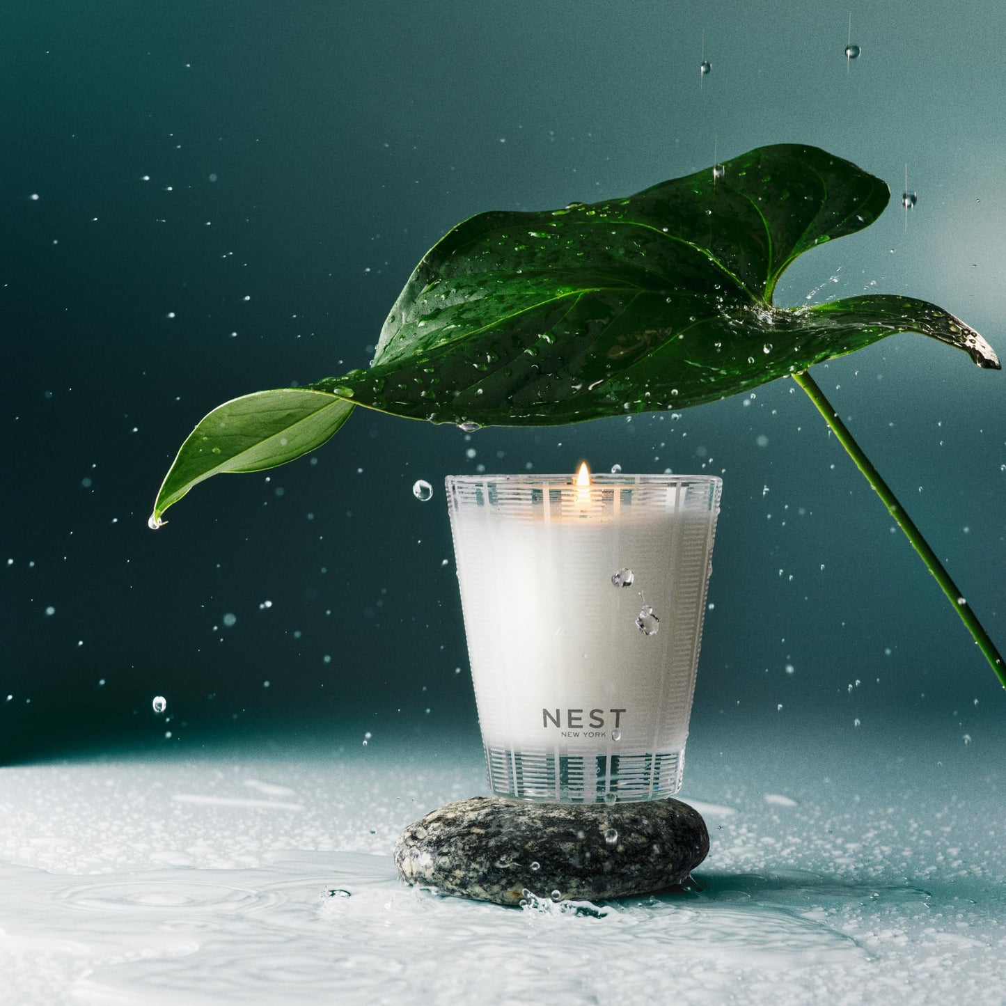 NEST New York Scented Classic Candle, Amber & Incense - 8.1 oz - Up to 60-Hour Burn Time - Reusable Glass Vessel