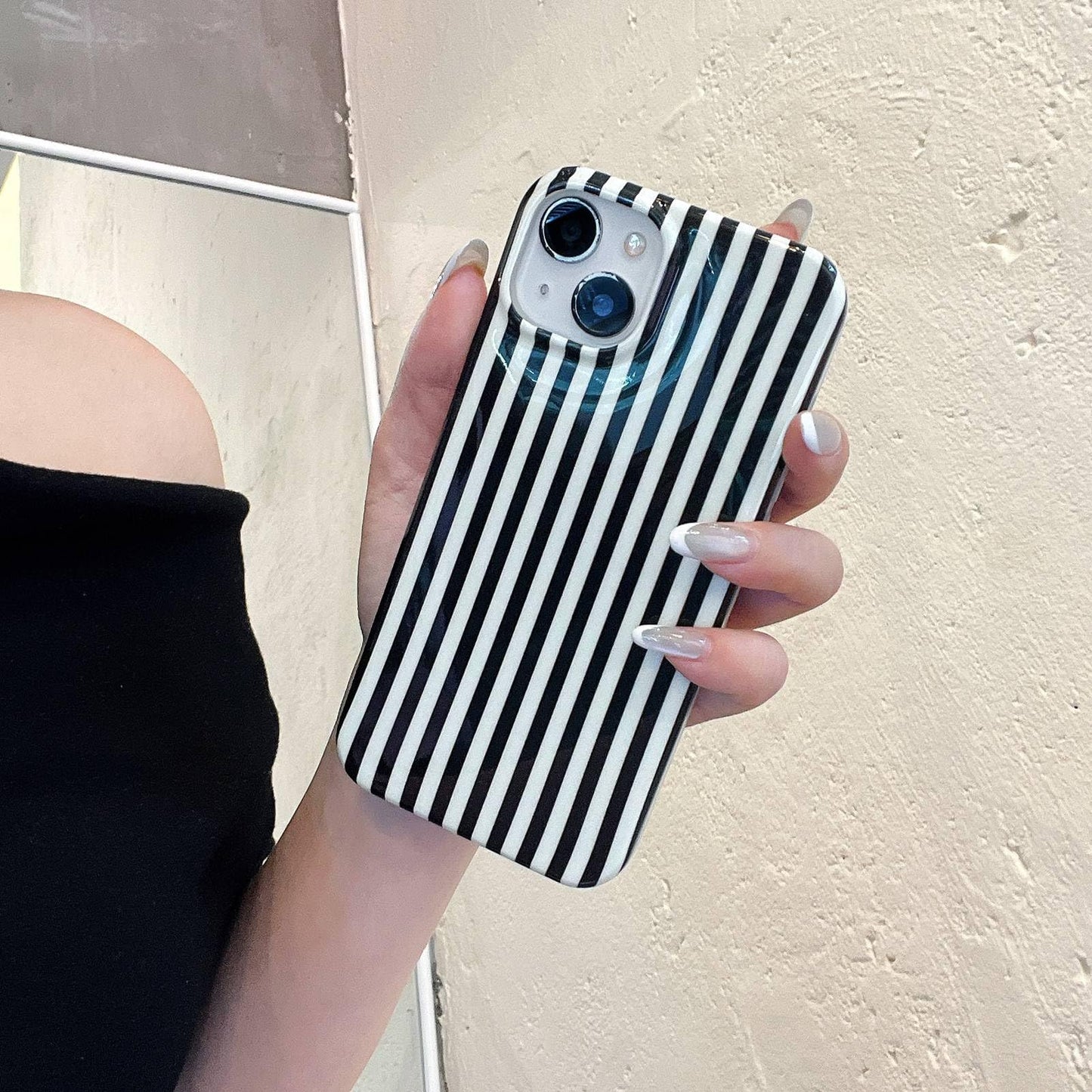 Cute Striped Phone Case Compatible with iPhone 14/13 6.1",Aesthetic Trendy Retro Stripe Pattern Chic Pretty Stylish Protective Girls Women Cover for iPhone 14/13-Black White
